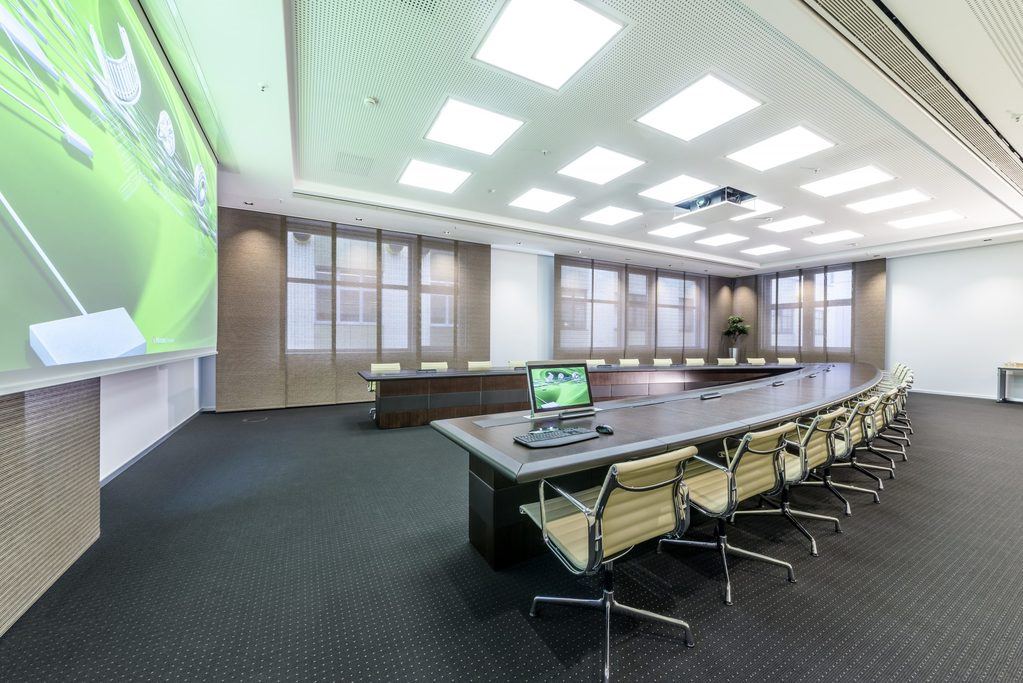 Boardroom im Konferenzzentrum bei Schaeffler in Herzogenaurach